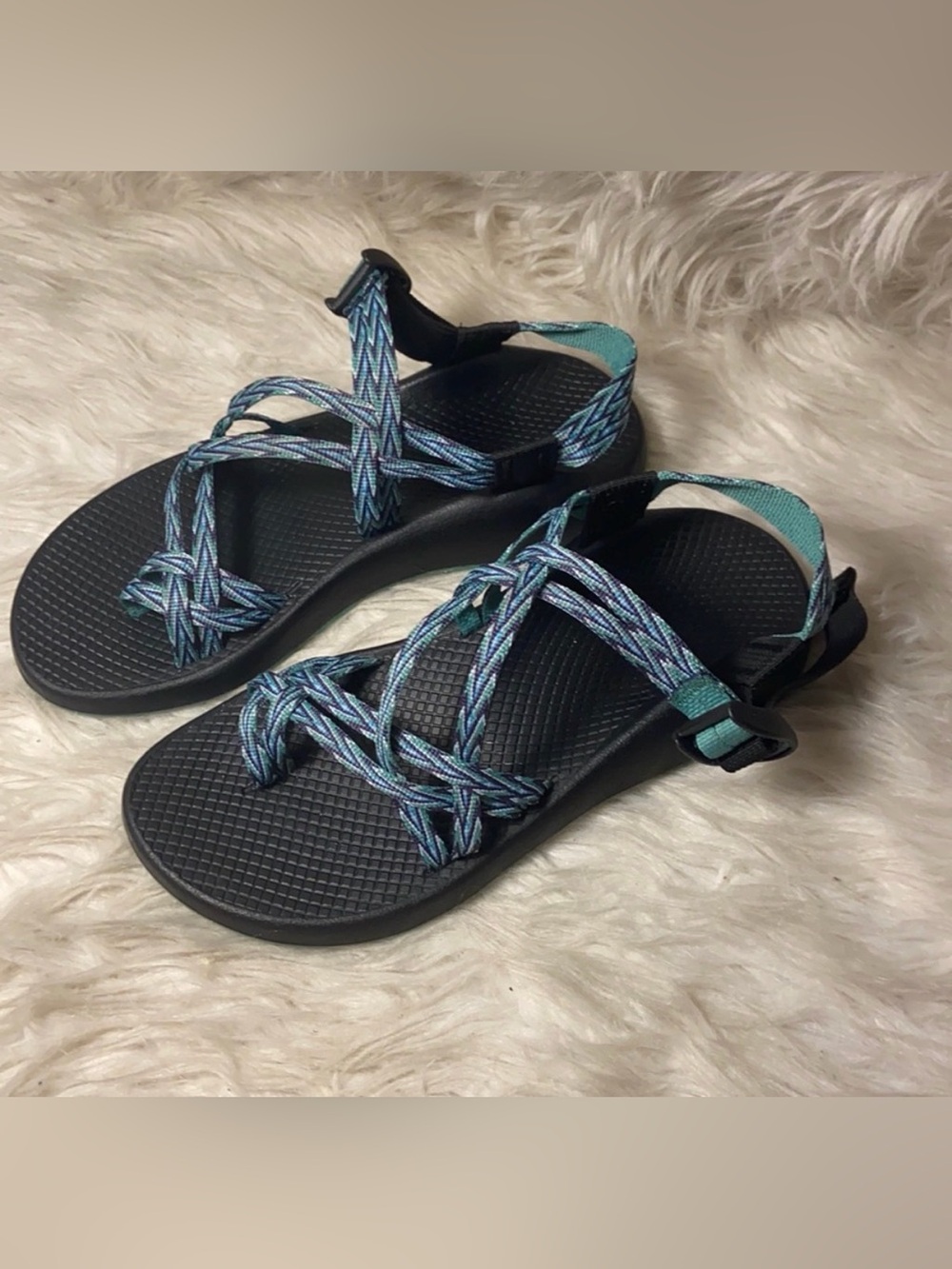 CHACO STRAPPY WATER-SPORT SANDALS SZ 8